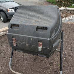 Lifetime 50 Gallon Rotating Composter