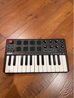 Akai MPK mini Midi