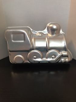 Wilton Train Baking Pan