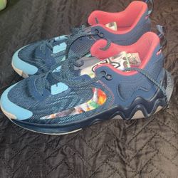 Giannis Basketball Sneakers 