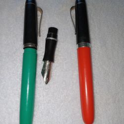 Vtg Lylly Jumbo Pens (2)