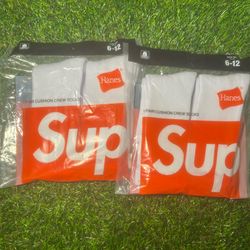 Supreme Socks
