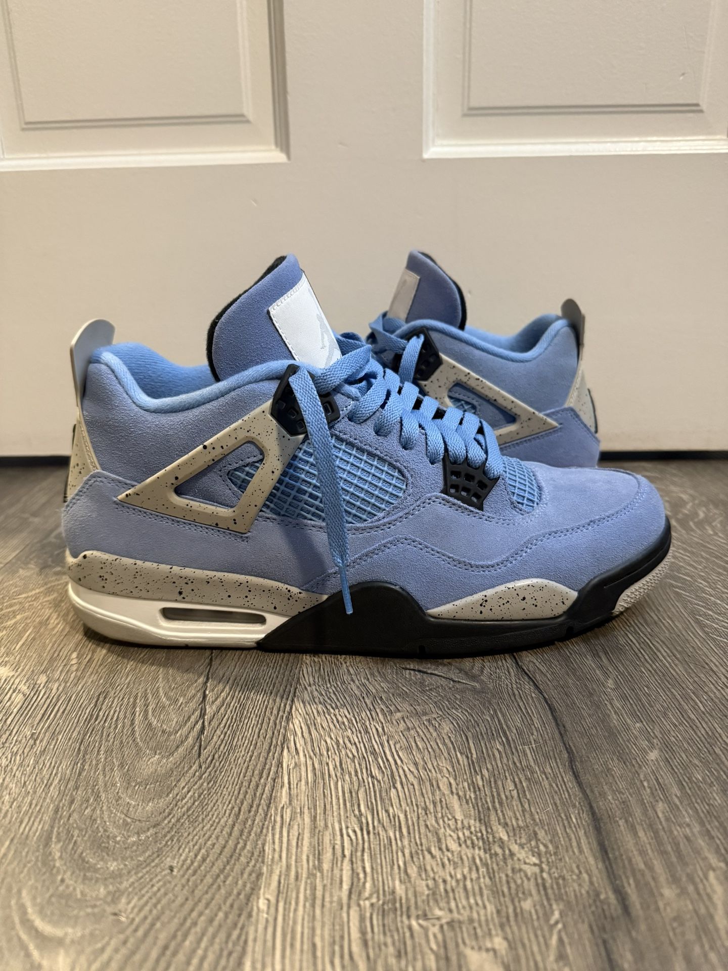 Jordan 4 University Blue - Used