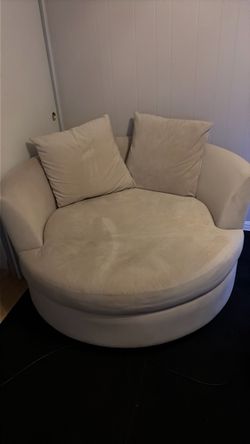 Round swivel loveseat
