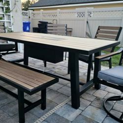 New 6 pc patio table set with cooler