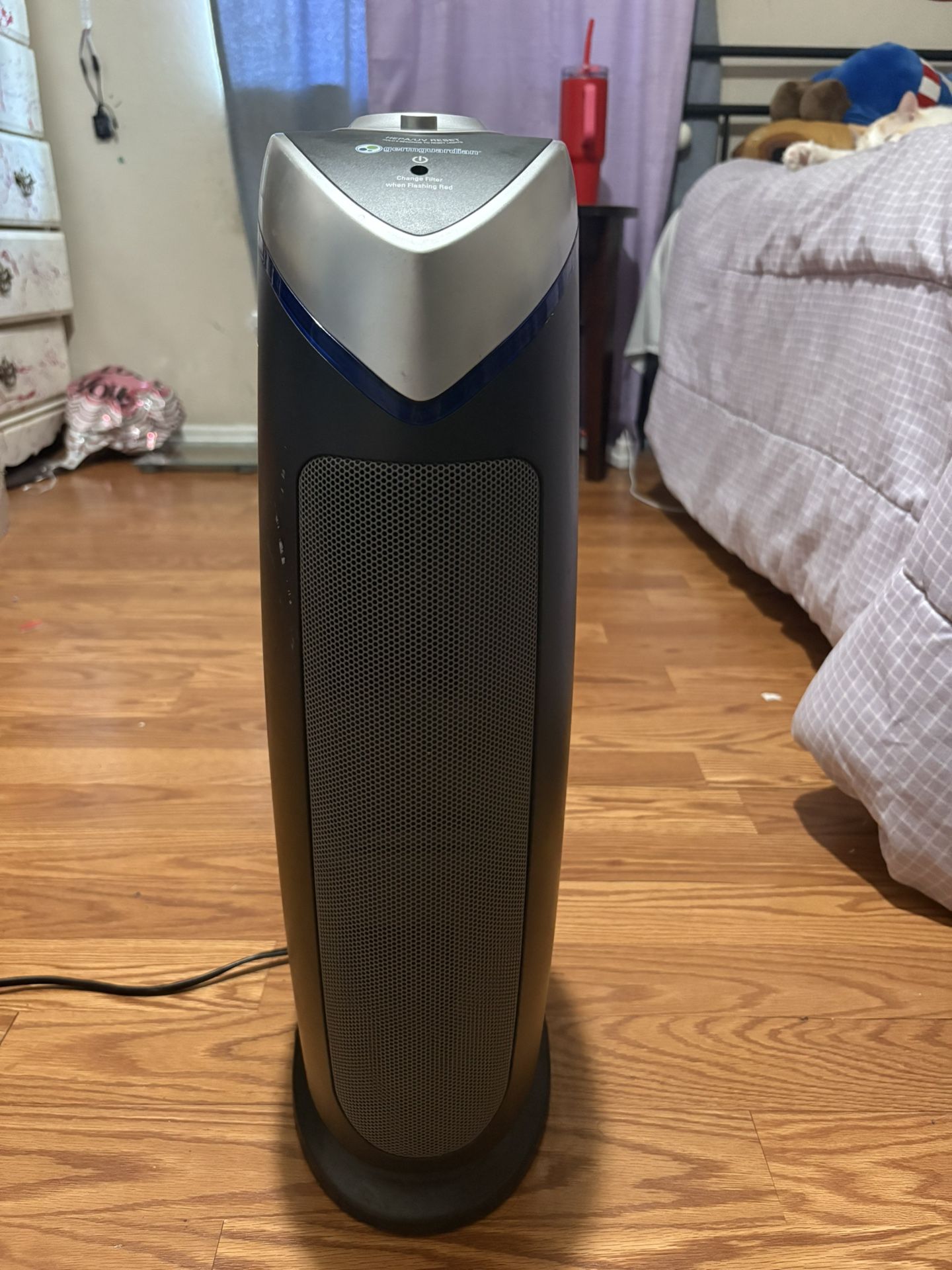 Germguardian AC48254 4- In-1 Air purifier with Hepa Filter (Needs New Filter)