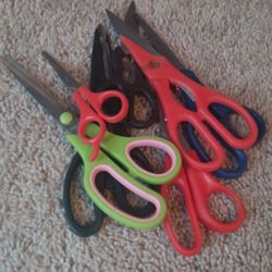 Scissors 