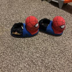$2 Used Boys Spider-Man Slipper Size 9-10c