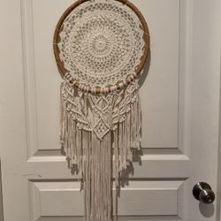 Beautiful Macrame Dream Catcher Wall Hanging (White)