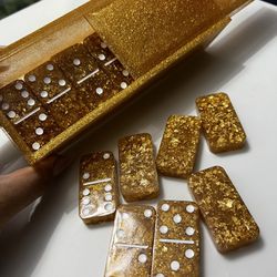 Dominoes Gold White Theme 