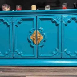 Cabinet / TV Stand / Buffet