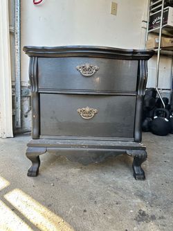 Lexington Furniture Solid Wood Nightstand (Model 391-621)