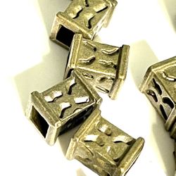 Lot Of 32 Bronze Beads