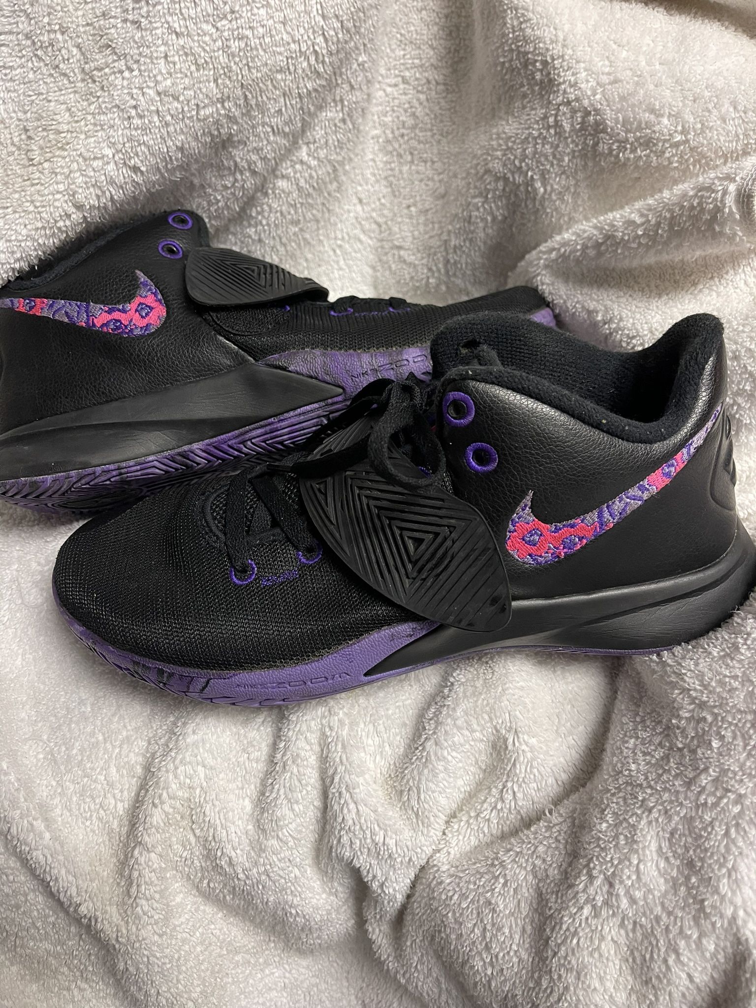 Kyrie Sneakers Kyrie Flytrap Nike Nike Kyrie Flytrap EP 