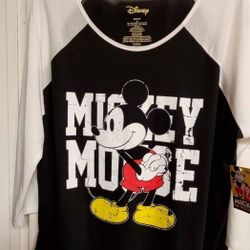 New!! Ladies Mickey Mouse Top. Disney