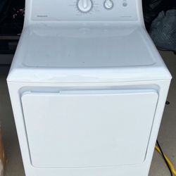 Hot point Washer And Dryer Like New 