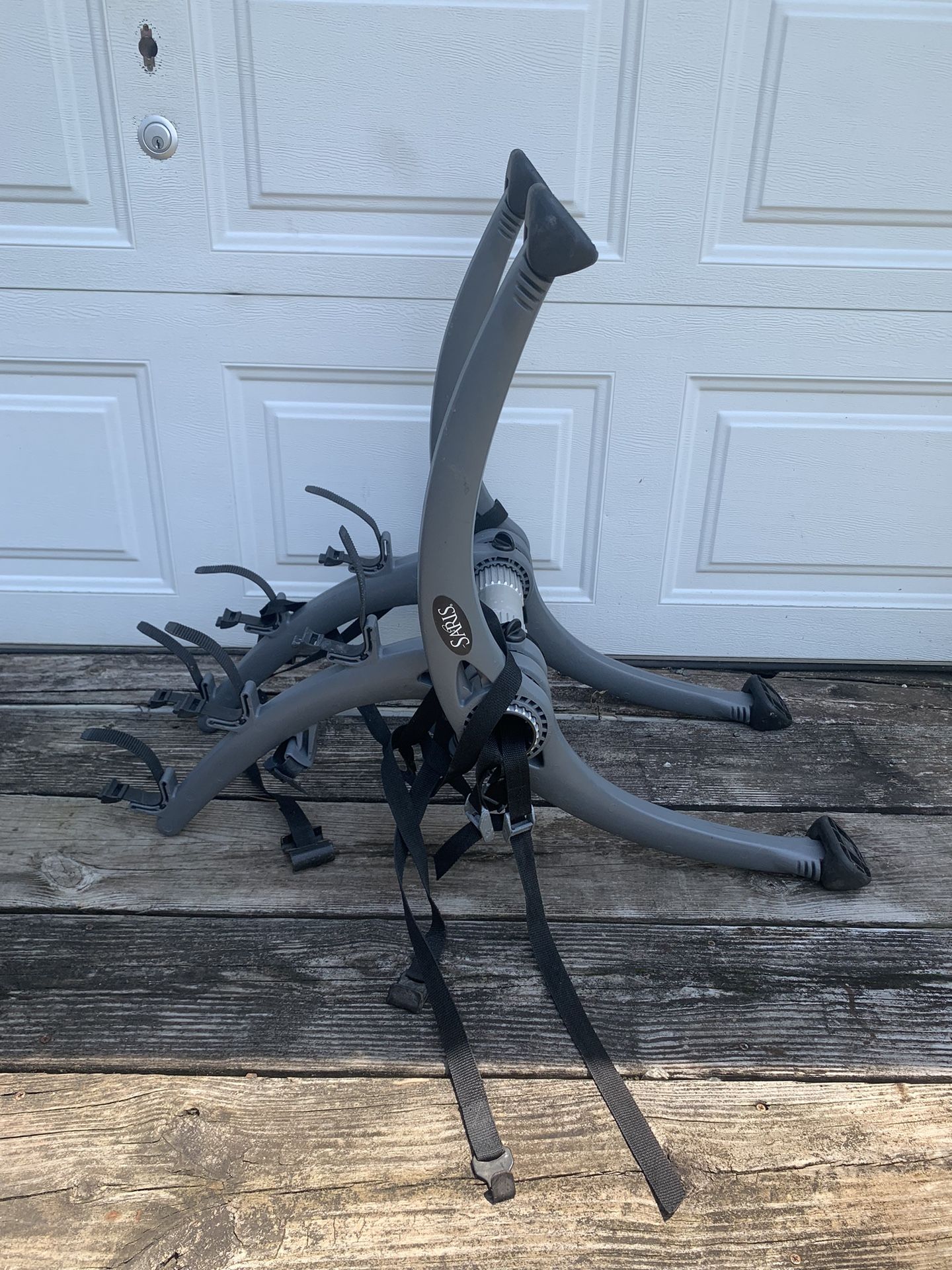 Saris Bones Car Trunk Bicycle Rack Carrier, Mounts 3 Bikes