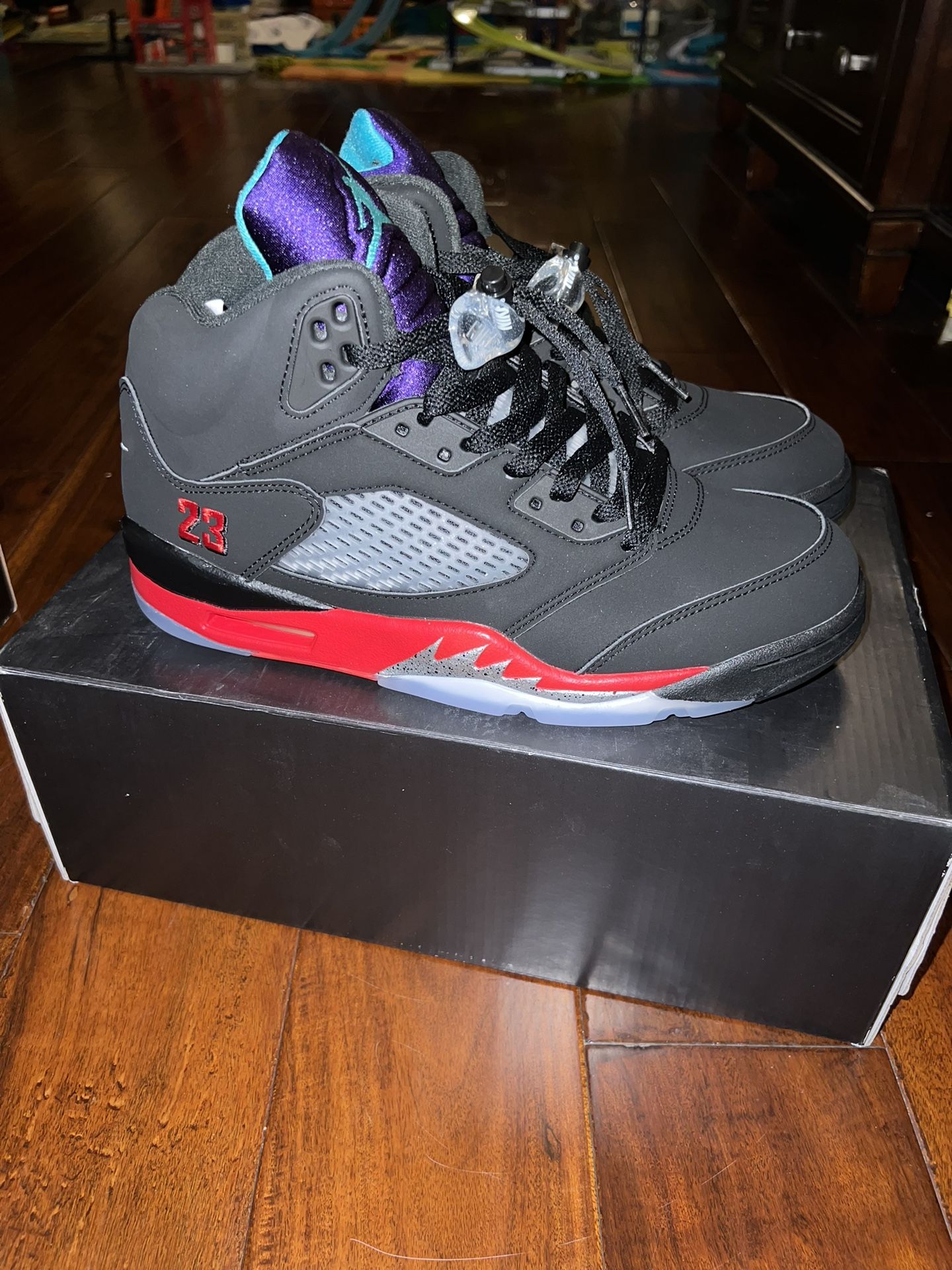 Jordan 5 “Top 3” Sz 9