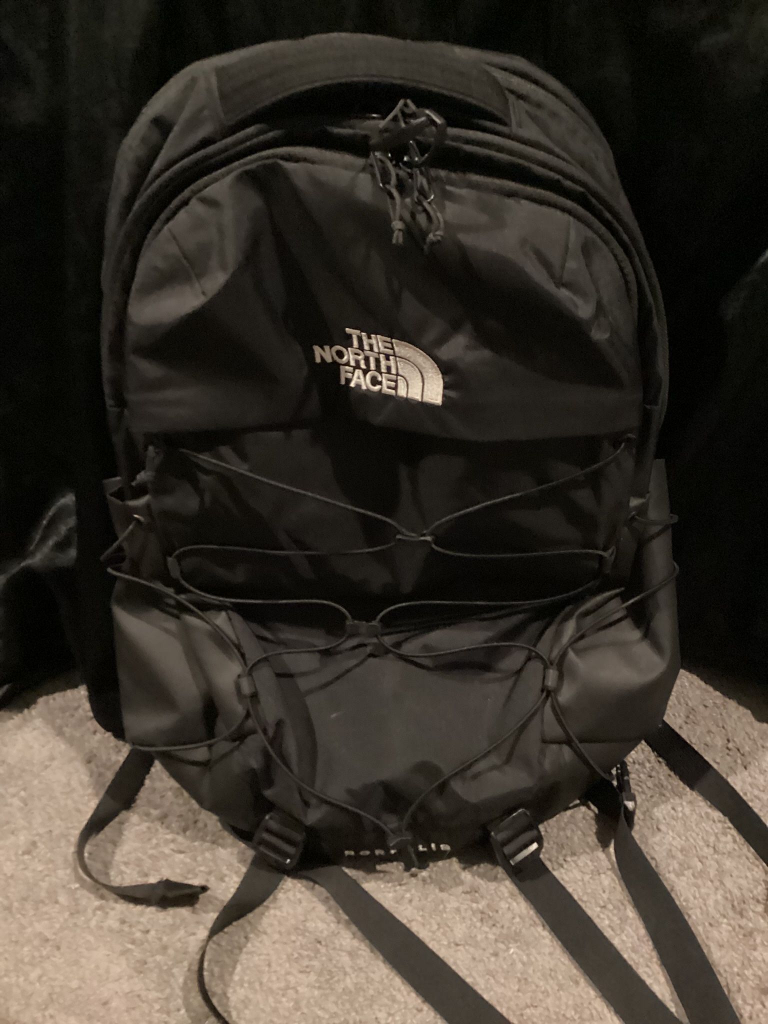 North Face Borealis Backpack – Black – Great Condition