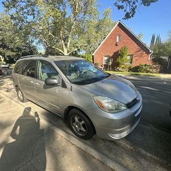 2005 Toyota Sienna