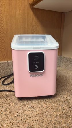 Pink igloo ice maker