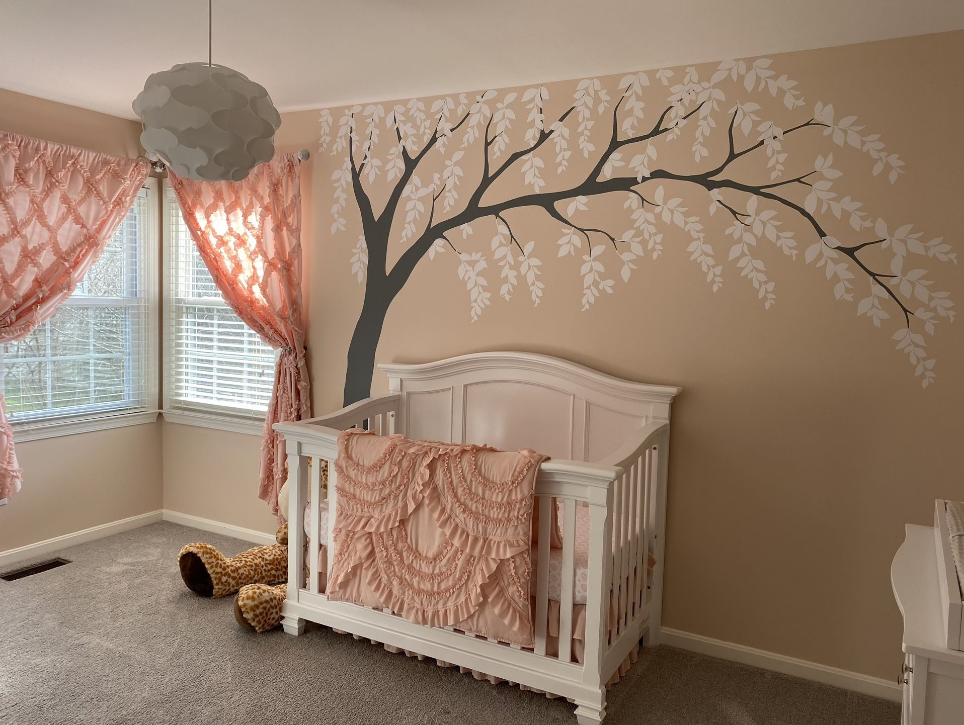 White Glendale 4 -in-1 Convertible Crib
