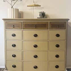 !!SOLD!! Gorgeous Restored Dresser 