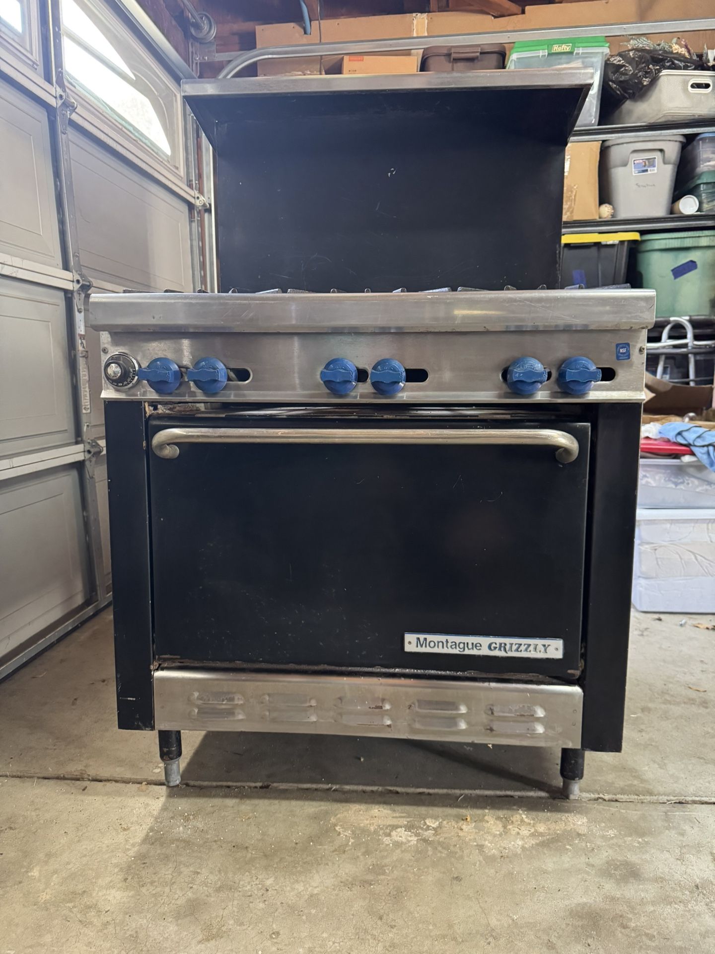  Montague Grizzly 6-Burner Commercial Range w/ Oven & Shelf – Heavy Duty