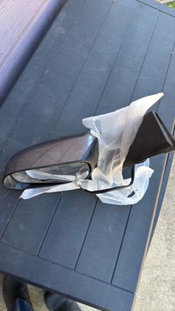 2015 Toyota Sienna drivers side mirror