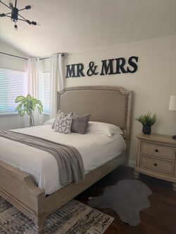 Bedroom set