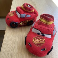 Lightning McQueen slippers - size 7/8