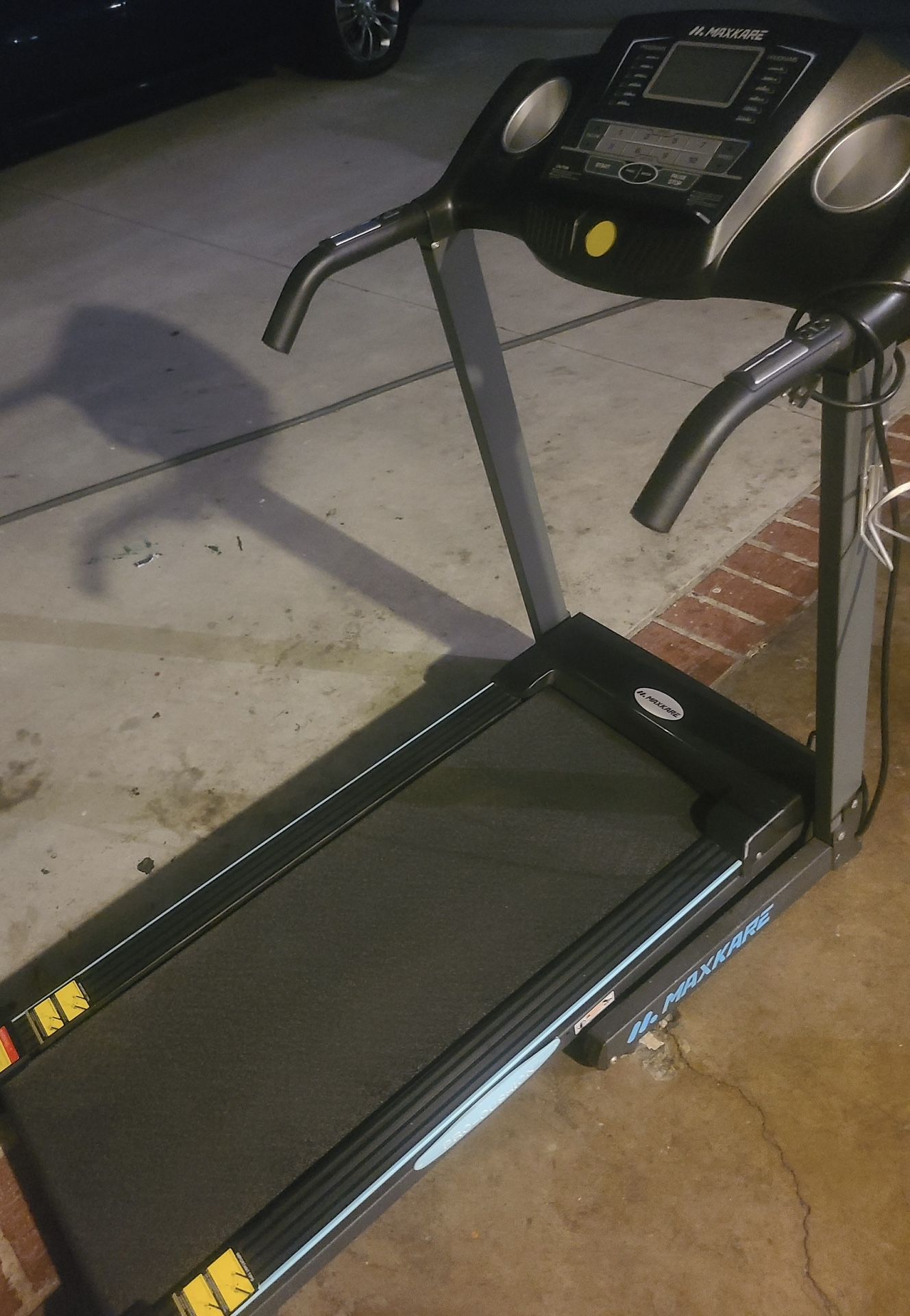 Maxkare Treadmill 