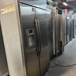 GE Refrigerator - 42"