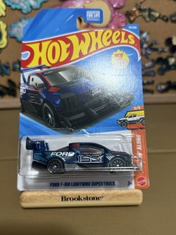 Hot Wheels Ford F-150 Lightning Super-truck