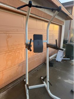 Body vision pull up tower