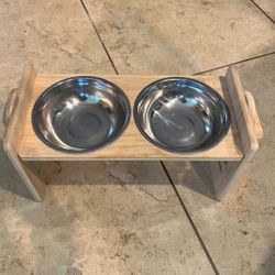 Doggy Dining Station