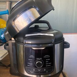 Ninja  Tendercrisp Pressure Cooker & Air fryer 