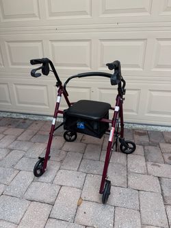 Walker Medline Rollator with Seat