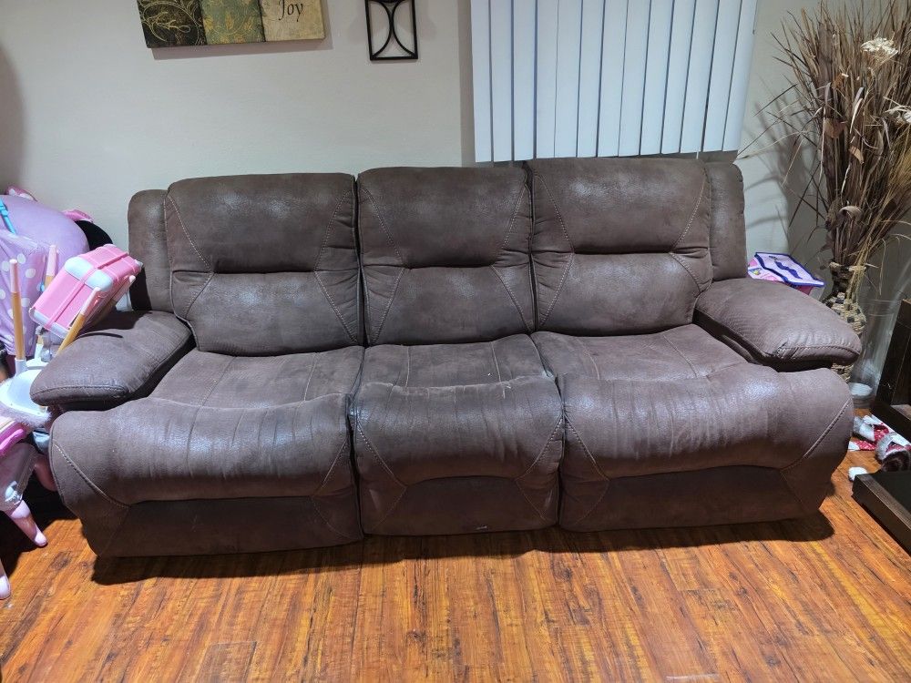 Couch Set (FREE)
