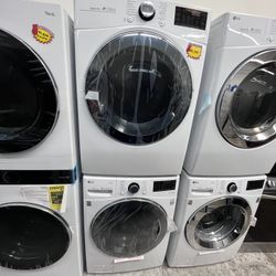 LG FRONT LOAD WASHER AND GAS DRYER IN WHITE 