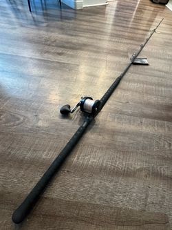 Lefty Shimano salt water fishing combo.
