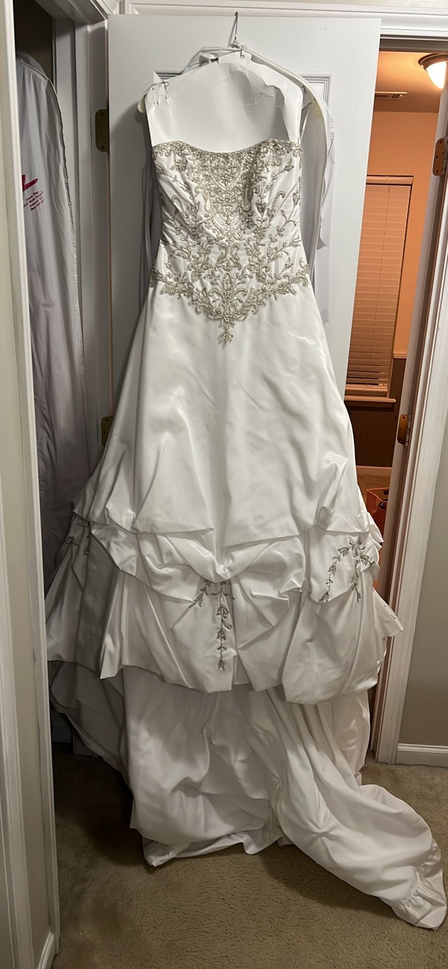 Wedding dress