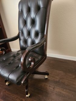 Executive Desk Arm Chair