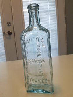HOOD'S SARSAPARILLA APOTHECARIES Aqua Glass Bottle Lowell Massachusetts