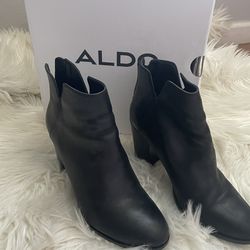 Women’s Designer Aldo Boots Size 7.5