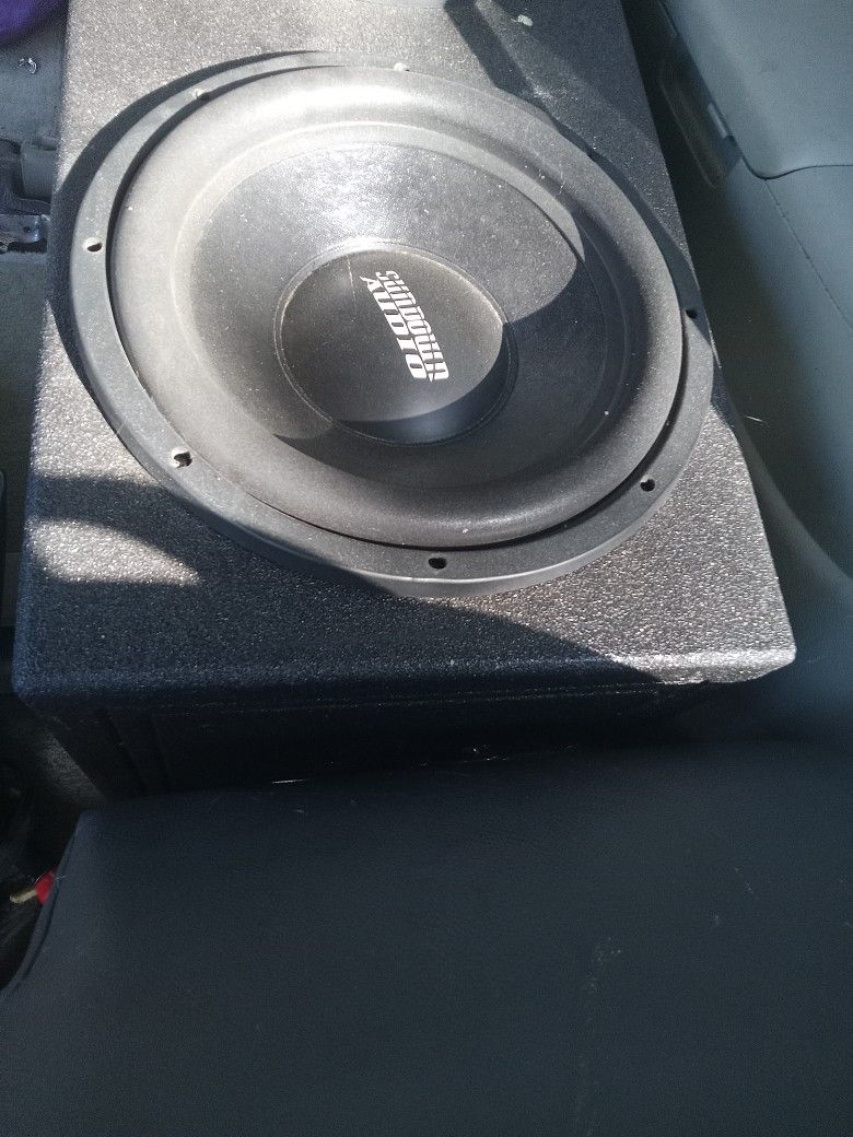 12 Inch Sundown Sub In A Qbomb Ported Box Comes With Second Speaker Dark Audio 12