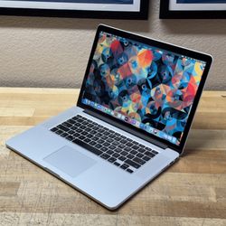 2015 15” MacBook Pro - 2.8 GHz i7 - 16GB - 500GB - New Battery