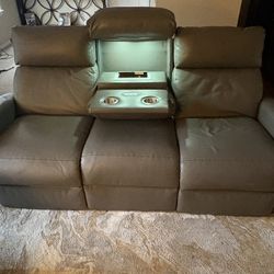 Electric Reclining Sofa and Recliner