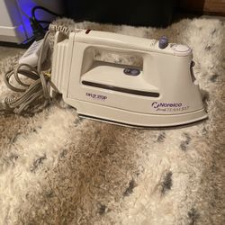 Norelco Easy Steam 517 Iron 