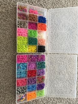 🎨 Rubber Band Bracelet/Necklace Making Kit – Barely Used – Tons of Colors!